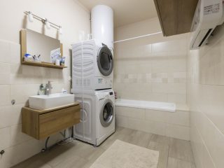 Eladó 83 m²-estársasházi lakás Vác, Vág utca: 79'900'000 Ft