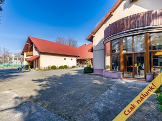 Eladó 1520 m²-esegyéb vendéglátó egység Vác, Vám utca: 450'000'000 Ft