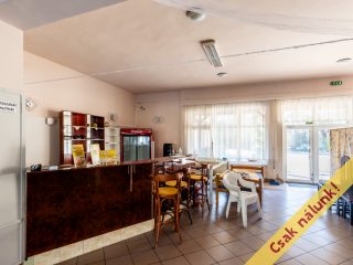 Eladó 1520 m²-esegyéb vendéglátó egység Vác, Vám utca: 450'000'000 Ft