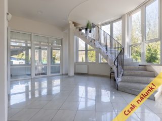 Eladó 1520 m²-esegyéb vendéglátó egység Vác, Vám utca: 450'000'000 Ft