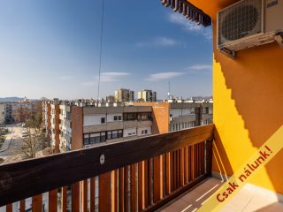 Eladó 52 m²-estársasházi lakás Vác, Vám utca: 62'000'000 Ft