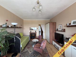 Eladó 52 m²-estársasházi lakás Vác, Vám utca: 55'900'000 Ft