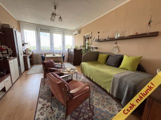 Eladó 52 m²-estársasházi lakás Vác, Vám utca: 55'900'000 Ft