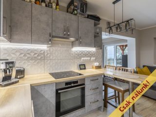Eladó 110 m²-escsaládi ház Vác, Vizipipa köz: 118'000'000 Ft