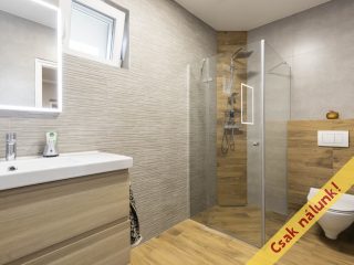 Eladó 110 m²-escsaládi ház Vác, Vizipipa köz: 118'000'000 Ft