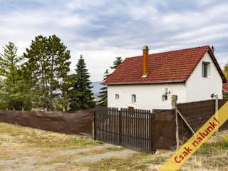 Eladó 110 m²-escsaládi ház Vác, Vizipipa köz: 118'000'000 Ft