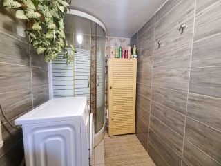 Eladó 68 m²-escsaládi ház Vác, Zátony utca: 49'500'000 Ft