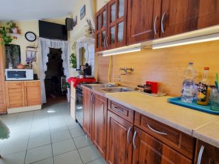 Eladó 68 m²-escsaládi ház Vác, Zátony utca: 49'500'000 Ft