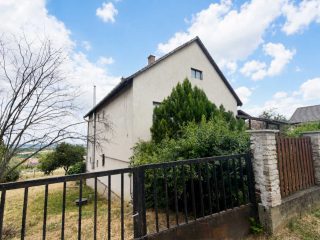 Eladó 153 m²-escsaládi ház Vácegres, Panoráma utca: 69'500'000 Ft