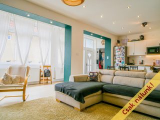 Eladó 154 m²-escsaládi ház Vácegres, Szabadság utca: 88'000'000 Ft