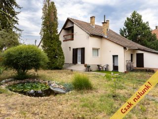 Eladó 77 m²-escsaládi ház Váchartyán, Vörösmarty utca: 64'900'000 Ft