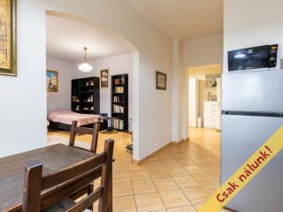 Eladó 77 m²-escsaládi ház Váchartyán, Vörösmarty utca: 64'900'000 Ft