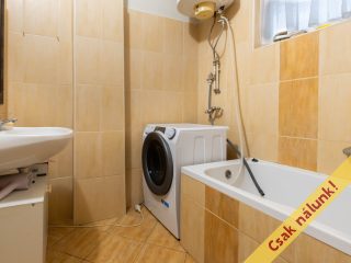 Eladó 77 m²-escsaládi ház Váchartyán, Vörösmarty utca: 64'900'000 Ft