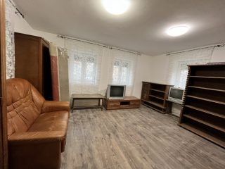 Eladó 300 m²-escsaládi ház Vasad, Panzió: 179'900'000 Ft