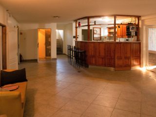 Eladó 380 m²-escsaládi ház Vecsés, Befektetés: 170'000'000 Ft