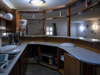 Eladó 380 m²-escsaládi ház Vecsés, Befektetés: 170'000'000 Ft