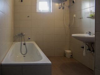 Eladó 380 m²-escsaládi ház Vecsés, Befektetés: 170'000'000 Ft