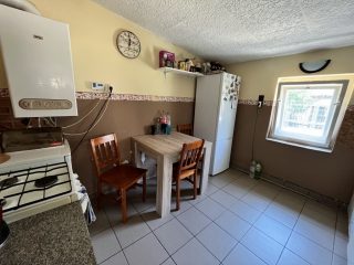 Eladó 267 m²-escsaládi ház Vecsés, Jó befektetés: 119'900'000 Ft