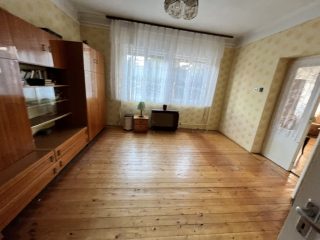 Eladó 95 m²-escsaládi ház Vecsés, Központ közeli: 81'900'000 Ft