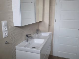 Eladó 242 m²-escsaládi ház Vecsés, Magdolna utca: 245'000'000 Ft