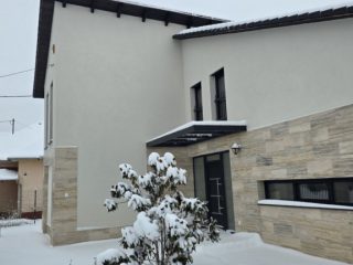 Eladó 242 m²-escsaládi ház Vecsés, Magdolna utca: 245'000'000 Ft