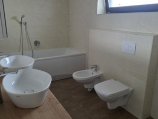 Eladó 242 m²-escsaládi ház Vecsés, Magdolna utca: 245'000'000 Ft