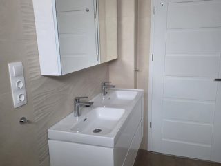 Eladó 242 m²-escsaládi ház Vecsés, Magdolna utca: 245'000'000 Ft