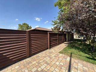 Eladó 230 m²-escsaládi ház Vecsés, Szép környezet: 299'000'000 Ft