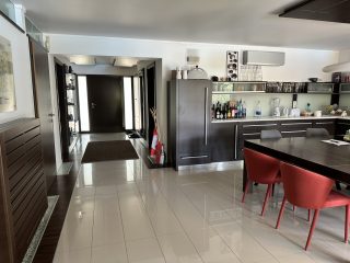 Eladó 230 m²-escsaládi ház Vecsés, Szép környezet: 299'000'000 Ft