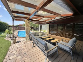 Eladó 230 m²-escsaládi ház Vecsés, Szép környezet: 299'000'000 Ft