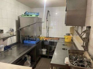 Eladó 395 m²-escsaládi ház Vecsés, Üzlethelyiség + Lakás: 199'000'000 Ft