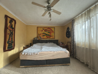 Eladó 395 m²-escsaládi ház Vecsés, Üzlethelyiség + Lakás: 199'000'000 Ft