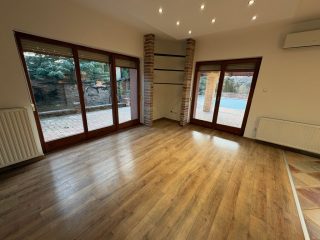 Eladó 160 m²-escsaládi ház Vecsés, Vecsés: 139'900'000 Ft