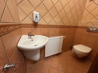 Eladó 160 m²-escsaládi ház Vecsés, Vecsés: 139'900'000 Ft