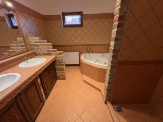 Eladó 160 m²-escsaládi ház Vecsés, Vecsés: 139'900'000 Ft