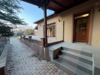 Eladó 160 m²-escsaládi ház Vecsés, Vecsés: 139'900'000 Ft