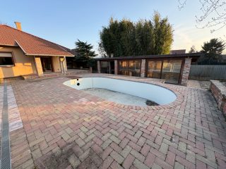 Eladó 160 m²-escsaládi ház Vecsés, Vecsés: 139'900'000 Ft