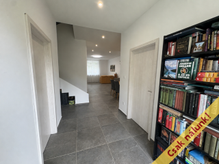Eladó 207 m²-escsaládi ház Vecsés, Vecsés: 219'000'000 Ft