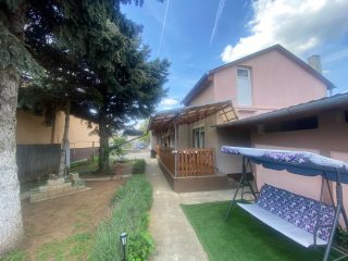 Eladó 187 m²-escsaládi ház Vecsés, Vecsés utca: 169'900'000 Ft