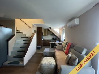 Eladó 75 m²-estársasházi lakás Velence, Babák rózskertje utca: 75'000'000 Ft