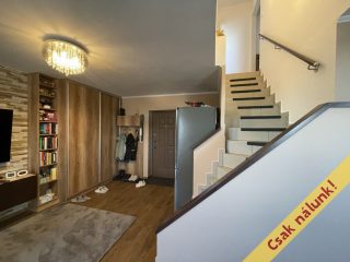 Eladó 75 m²-estársasházi lakás Velence, Babák rózskertje utca: 75'000'000 Ft