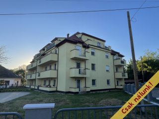 Eladó 75 m²-estársasházi lakás Velence, Babák rózskertje utca: 75'000'000 Ft