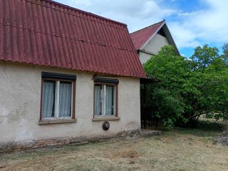 Eladó 135 m²-escsaládi ház Velence, Határ utca: 70'000'000 Ft