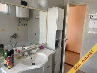 Eladó 146 m²-escsaládi ház Velence, Mandula utca: 95'000'000 Ft