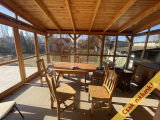 Eladó 146 m²-escsaládi ház Velence, Mandula utca: 95'000'000 Ft