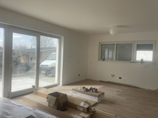 Eladó 91 m²-esikerház Velence, Tájékoztató utca: 120'000'000 Ft