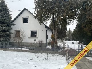 Eladó 100 m²-escsaládi ház Velence, Újtelepi utca: 75'000'000 Ft