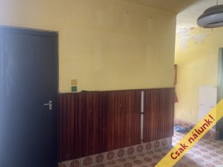 Eladó 100 m²-escsaládi ház Velence, Újtelepi utca: 75'000'000 Ft