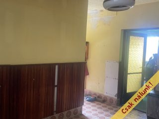 Eladó 100 m²-escsaládi ház Velence, Újtelepi utca: 75'000'000 Ft