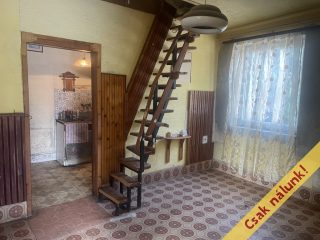 Eladó 100 m²-escsaládi ház Velence, Újtelepi utca: 75'000'000 Ft